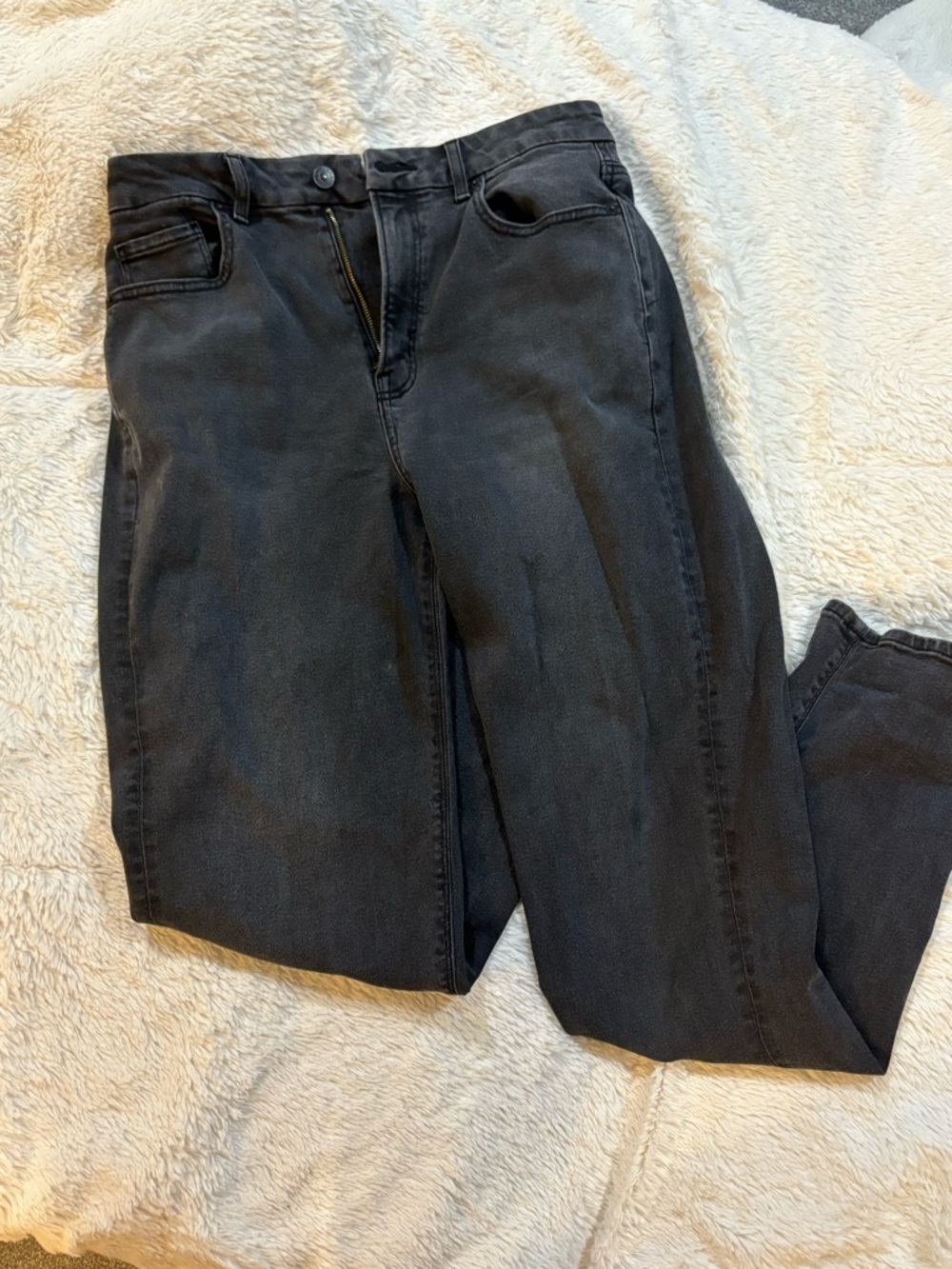 American Eagle Black High-Rise Stretch Mom Jeans- 8 Extra Long